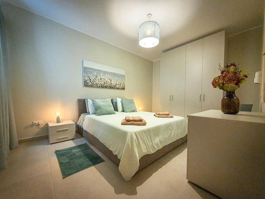 Appartement Spacious 3 Bedroom Located With Sea Views St. Paul's Bay