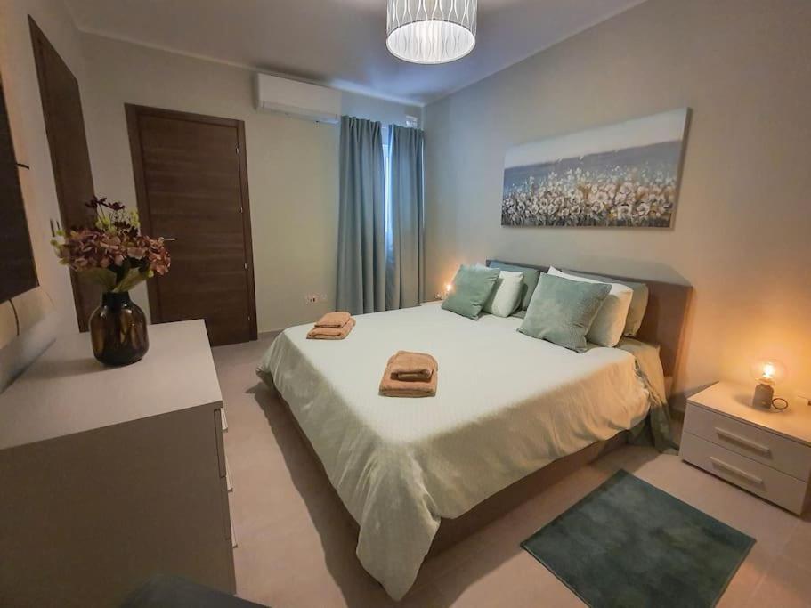 Appartement Spacious 3 Bedroom Located With Sea Views St. Paul's Bay