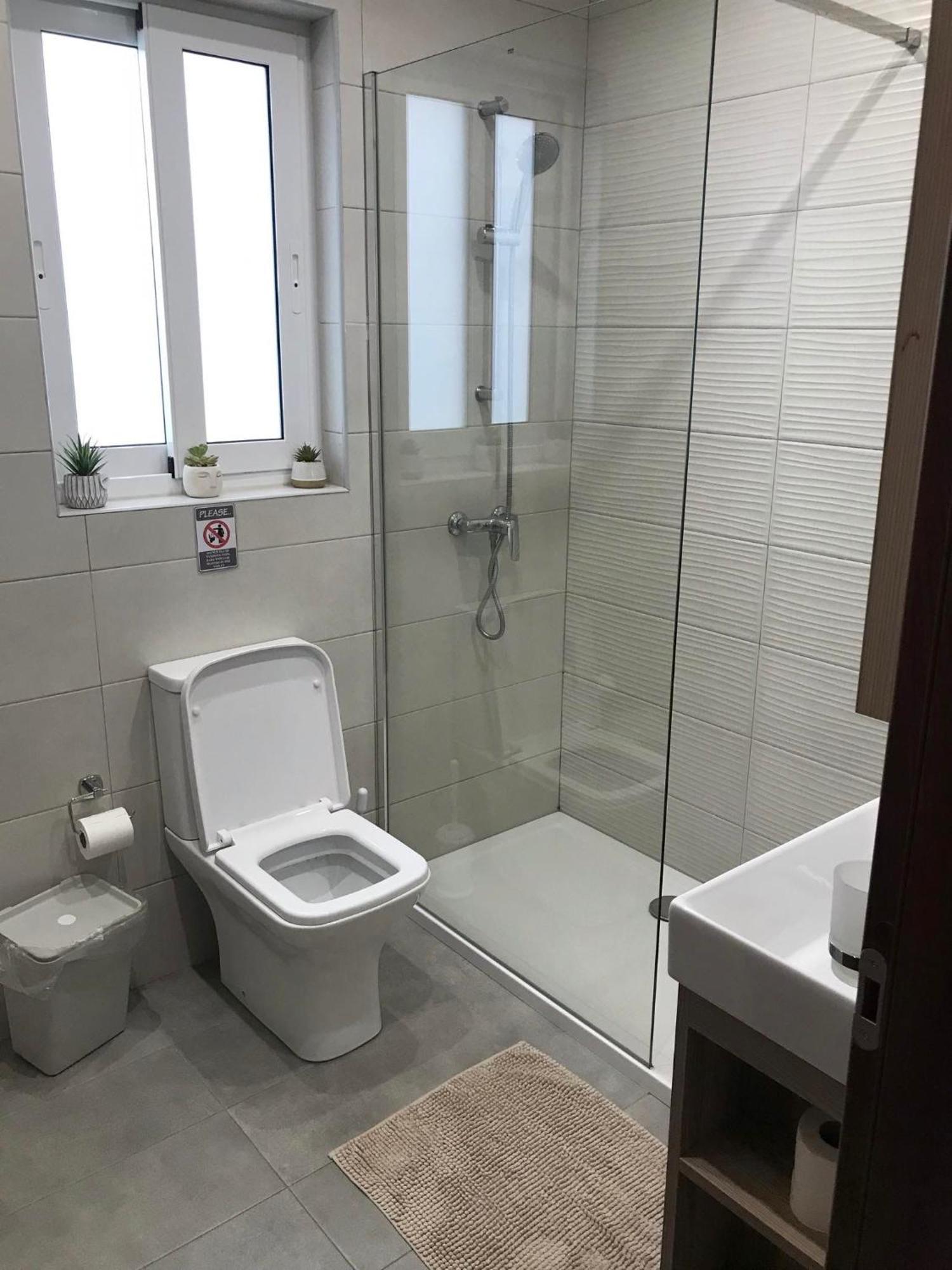 Spacious 3 Bedroom Located With Sea Views St. Paul's Bay