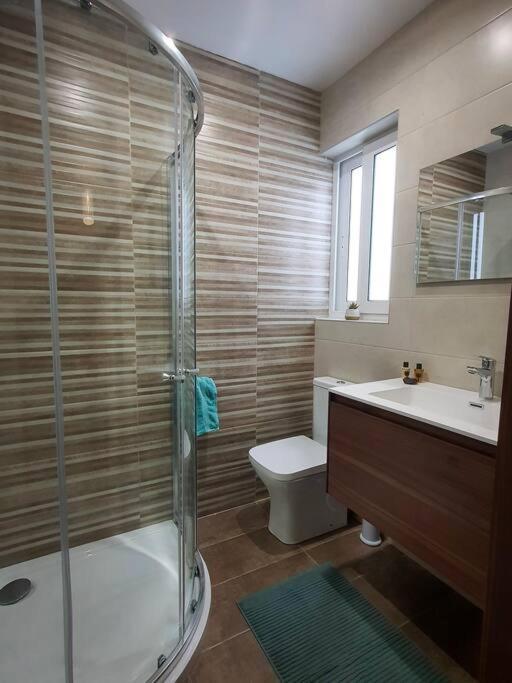 Spacious 3 Bedroom Located With Sea Views Apartament *